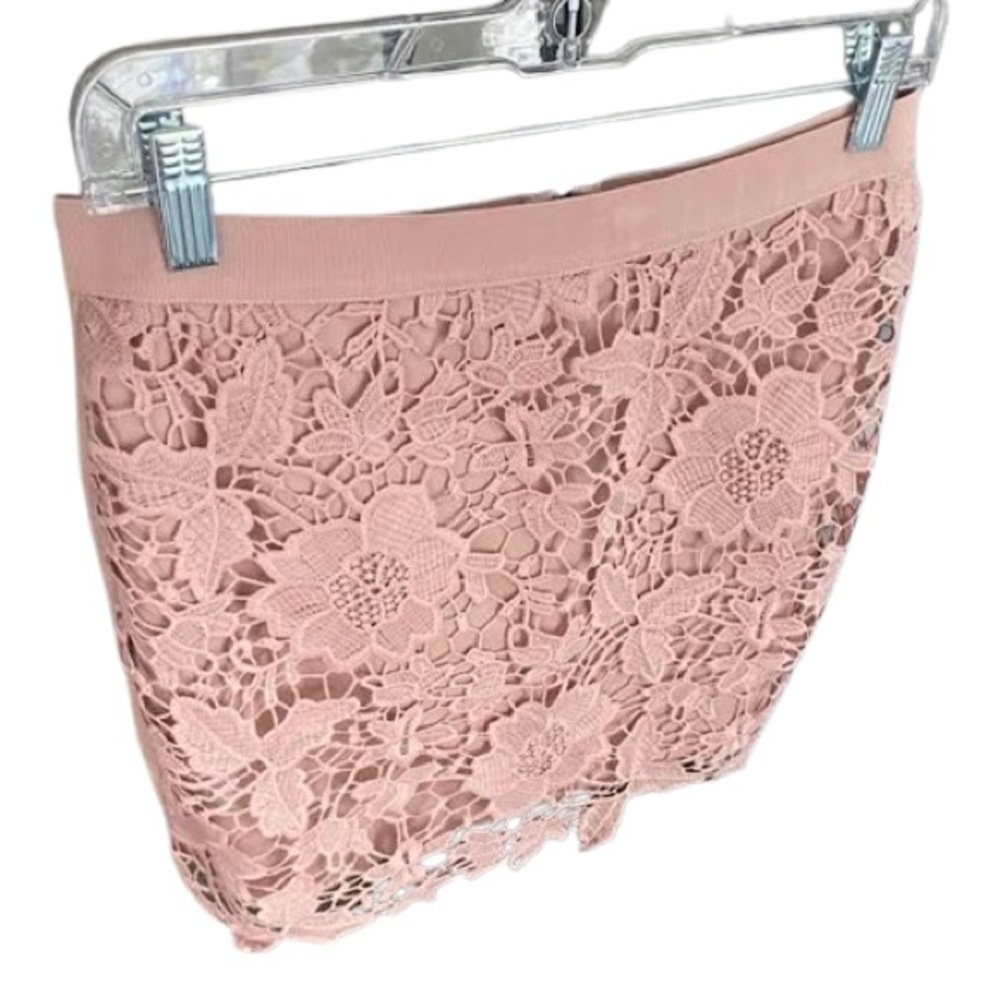 Pink Crochet Overlay Skirt American Eagle - Picture 4 of 10